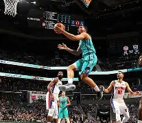 夏洛特黄蜂迎西甲关键赛；集结日主帅复盘；质疑声仍在；轮换策略成焦点(勇敢级驱逐舰百科)