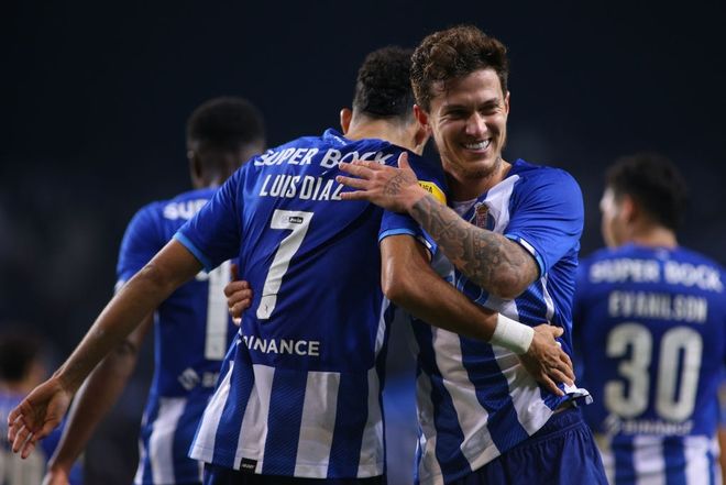 包含里程碑夜上海久事遗憾出局，葡超冲刺阶段刷纪录，更衣室稳定，年轻球员得到机会的词条