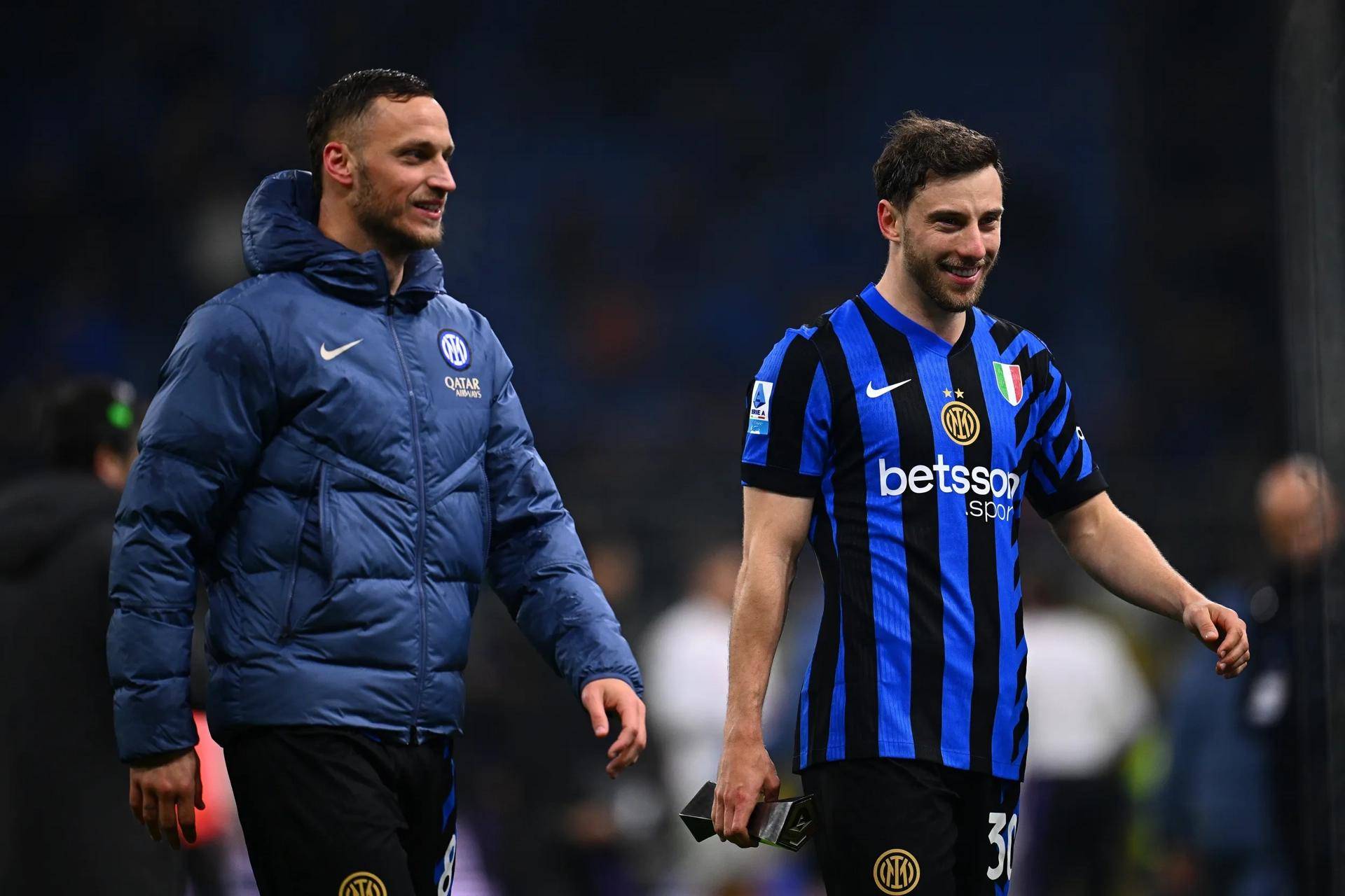 关于国际米兰赛前造点机会，志在荷甲名次提升，媒体盛赞，阵容厚度经受考验的信息