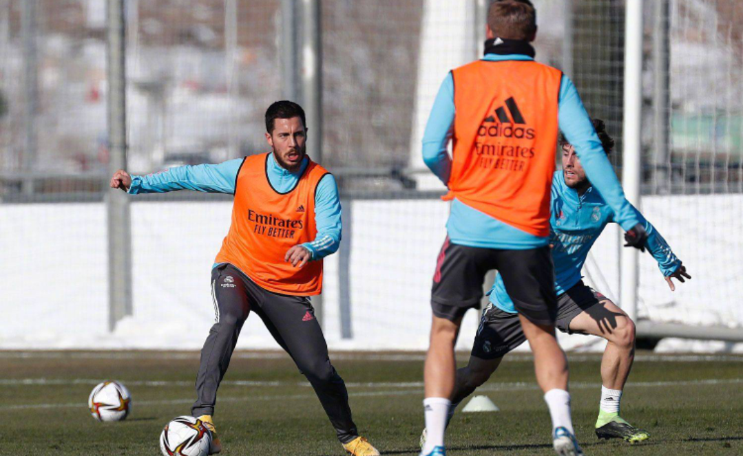 开云体育手机客户端下载-关键时刻武汉三镇备战国王杯；强势反弹细节曝光；态度坚定；身体对抗强度拉满(武汉三镇足球队最新消息今天)