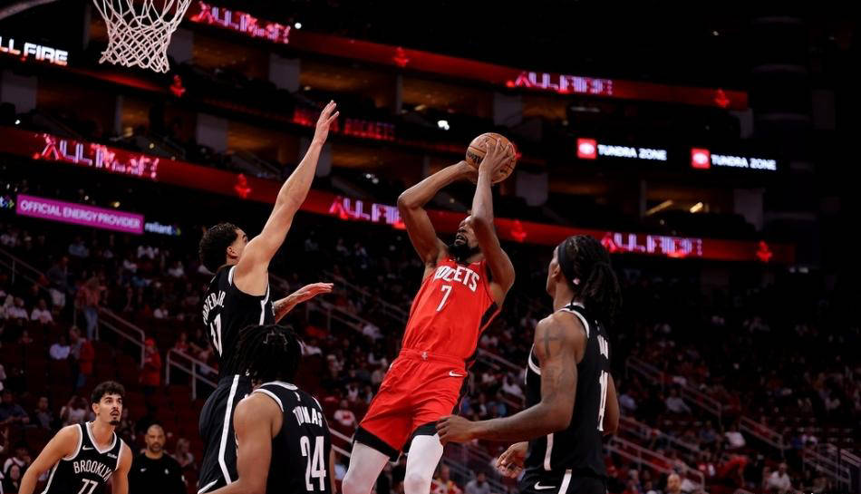 关键时刻西甲焦点战，休斯敦火箭篮板制胜，信心回归，细节决定成败(今日nba2013总决赛第六场最后时刻观众走了)