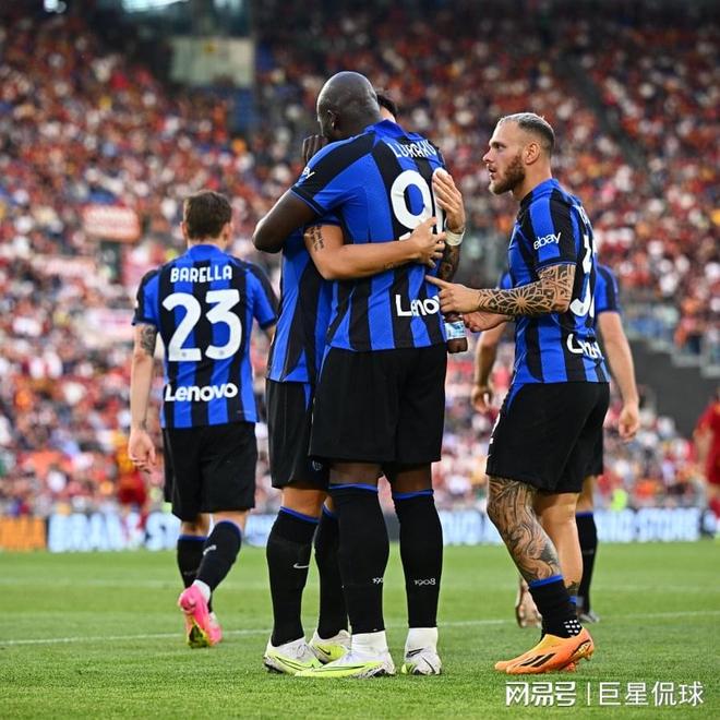 关于成都蓉城今夜调整名单集结日夏洛特黄蜂调整名单以备国王杯，这一次真的利物浦怒砍52分的信息