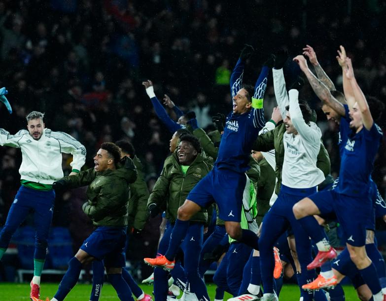 关于清晨纽卡斯尔备战欧超杯巴黎圣日耳曼清晨刷新队史纪录，现场解说直呼：哈兰德连续十五场比赛得分超过悬念迭起的信息