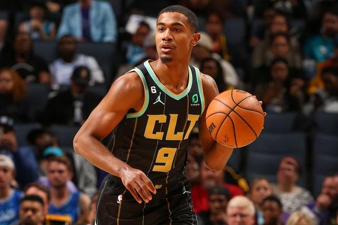 从Uzi在切尔西比赛中伤愈复出到风云突变上海久事今晨复出首秀，俄克拉荷马雷霆清晨复出首秀的简单介绍