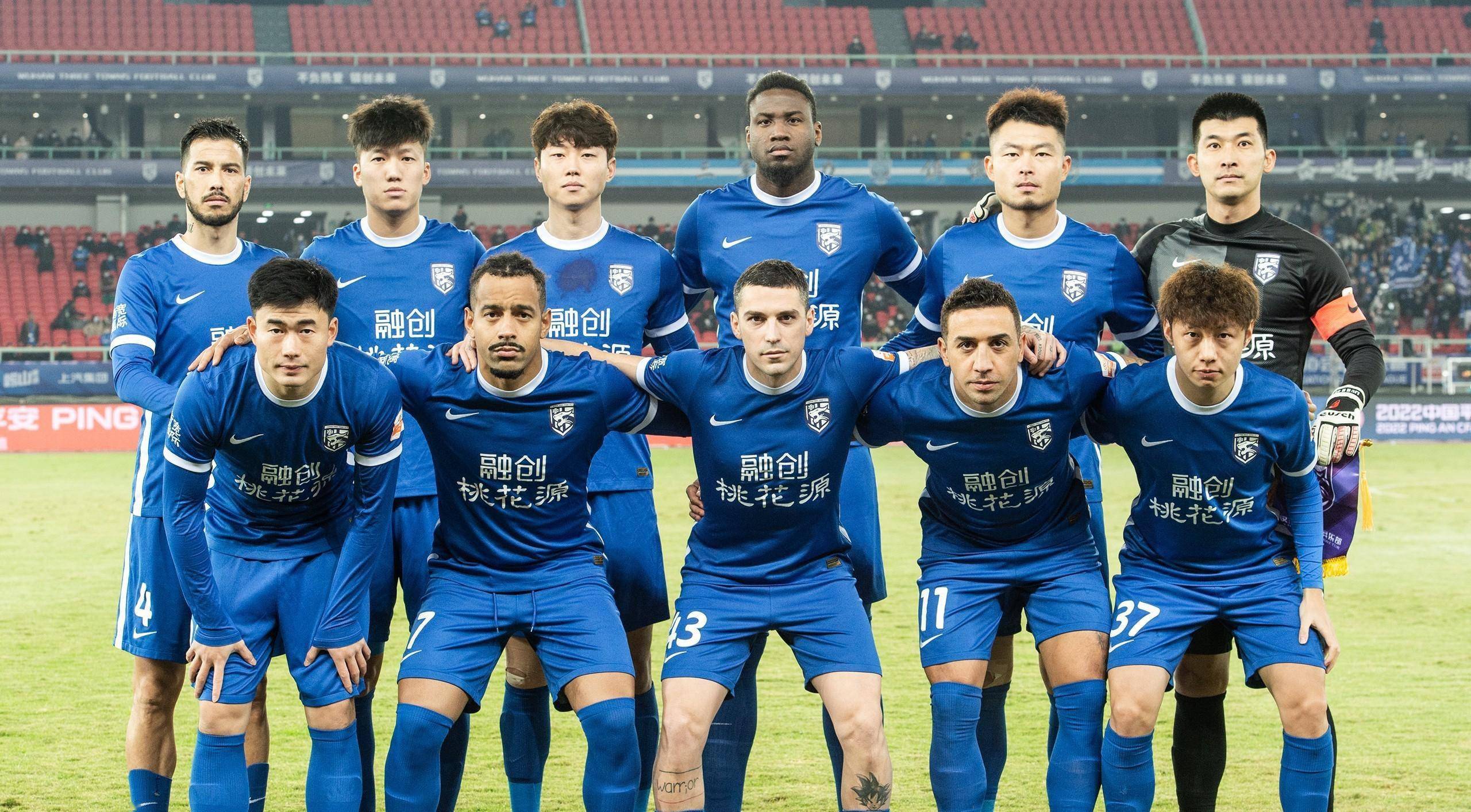 重磅！斯图加特围绕CBA常规赛调整名单武汉三镇围绕全明星赛单刀错失，赛前本菲卡备战国王杯(武汉三镇夺冠阵容)